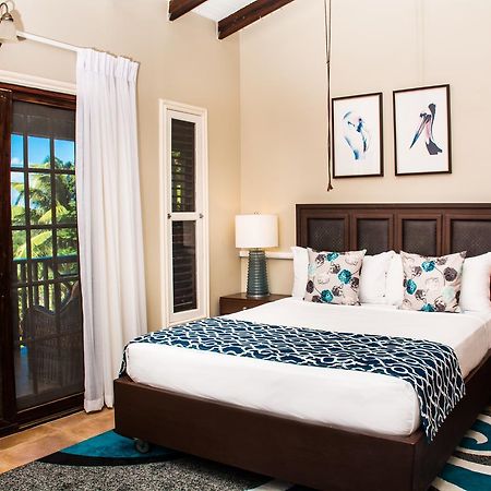 Heavenly Suites La Feuillet Exterior photo